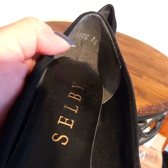 Selby Black Leather Suede Kitten Heel Vintage Gold toe Acc. Elegant Neutral Sz.8 - Picture 14 of 14